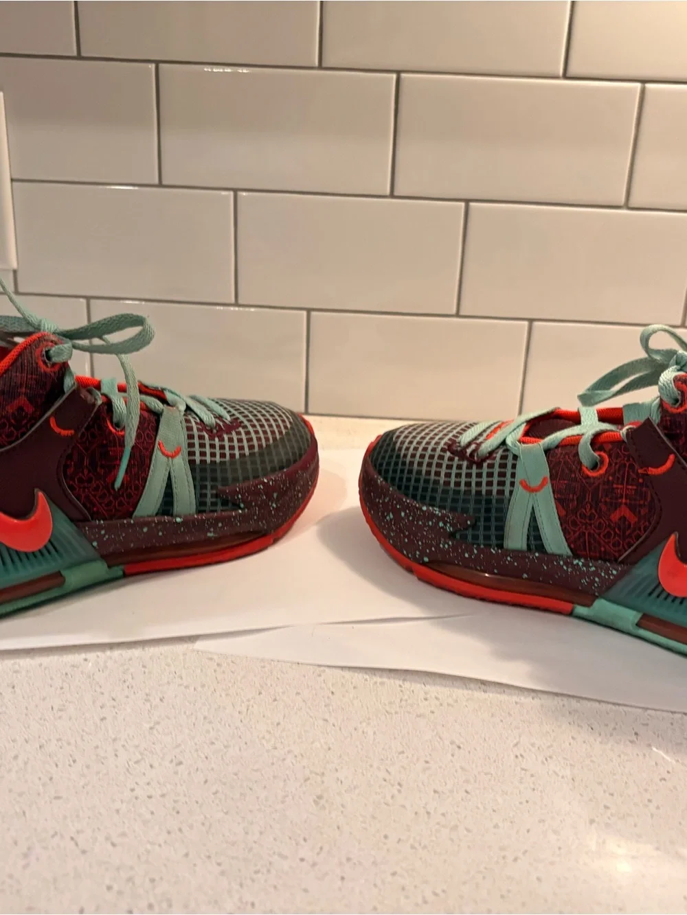 LeBron Witness 7 boys Nike sneakers